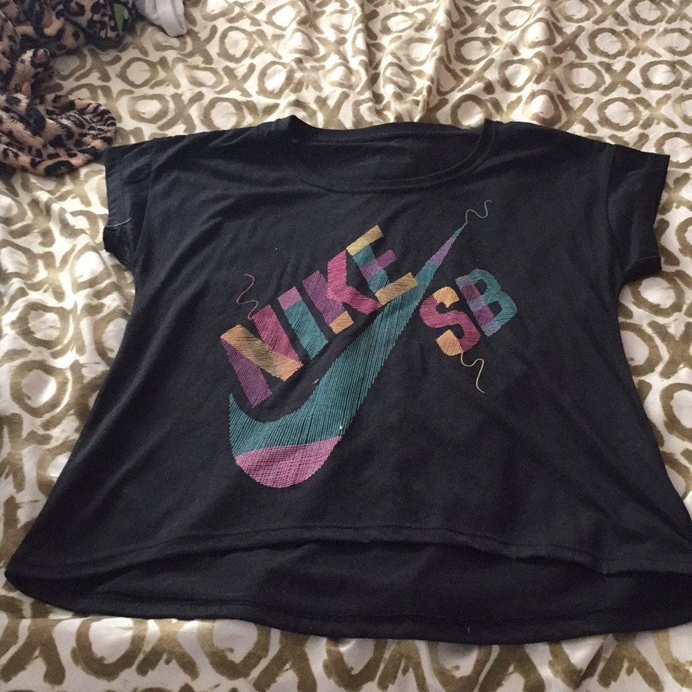 Nike youth t-shirt